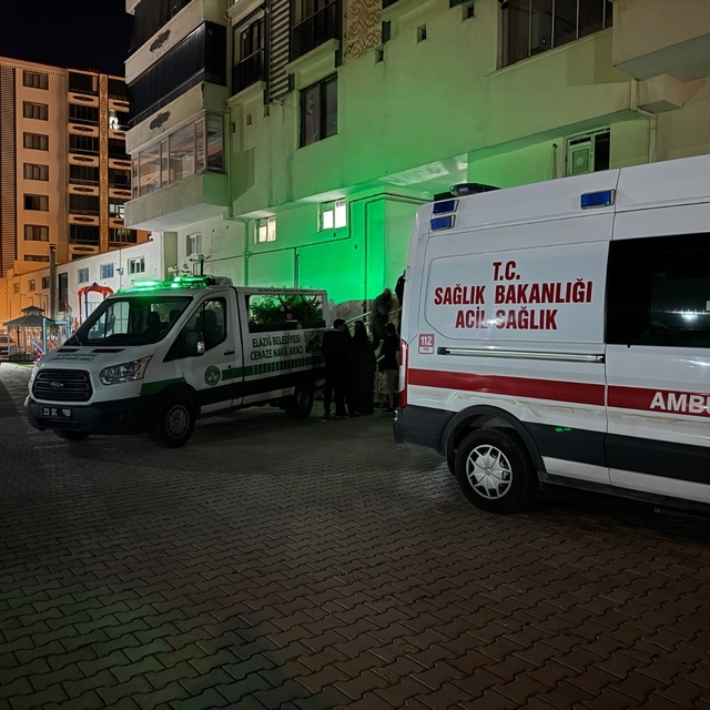 Boşanma aşamasındaki eşini tabancayla öldürdü