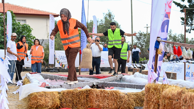 5 yıldızlı tatil ödüllü 'Köy Survivor'da kıyasıya yarıştılar