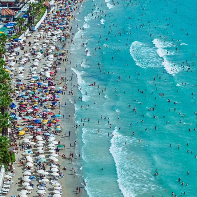 Kuşadası, turizm sezonuna hazır
Başkan Vekili Demirtaş: "Plajlarımızda misa...