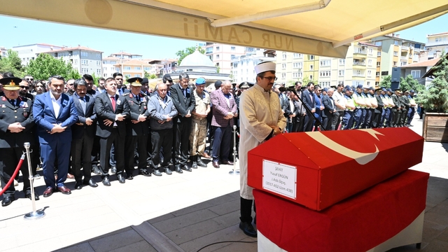 Şehit Astsubay Yusuf Ergün, son yolculuğuna uğurlandı
