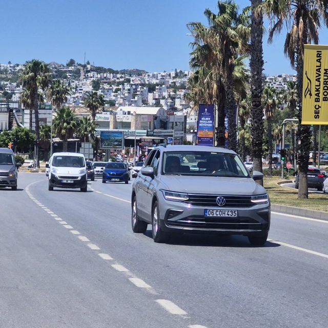Bodrum'da 25 binden fazla araç çıkış yaptı