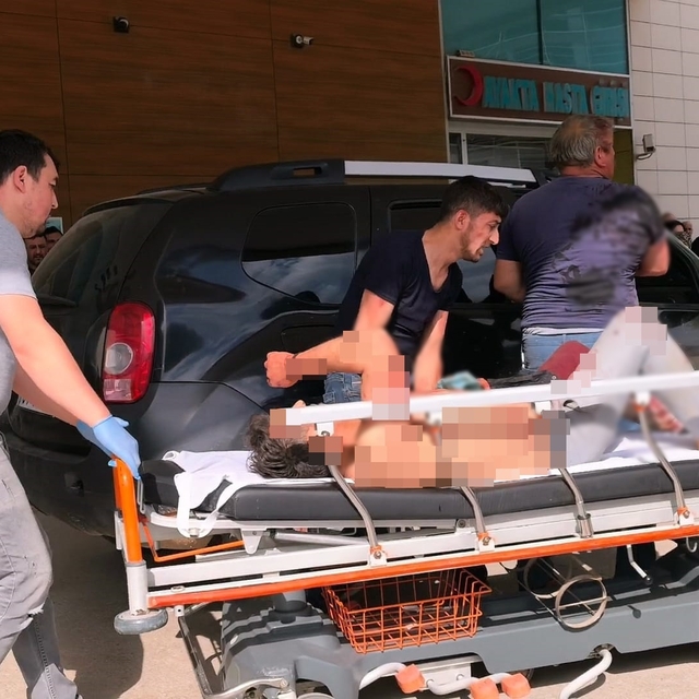 Bursa'da kuzenler arasında bıçaklı kavga; 1 ağır yaralı