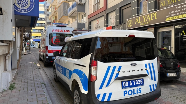 Sağlık personeli, yalnız yaşadığı evinde ölü bulundu