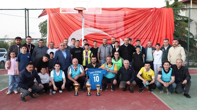 Simav'ın Gılmanlar köyünde voleybol şöleni