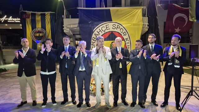 Hakan Safi projelerini Bodrum'da anlattı
5 pilot takım satın alacaklarını açıkladı