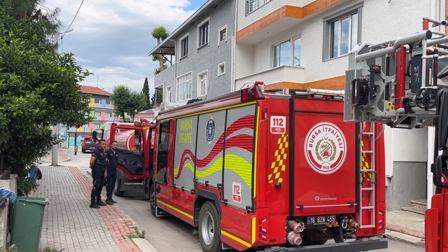 Mahalleliyi sokağa döken panik
Doğalgaz kaçağı sanıldı, gerçek bambaşka