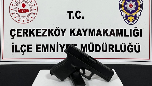 Tekirdağ'da bir sitede çevreye rastgele ateş açan şüpheli yakalandı