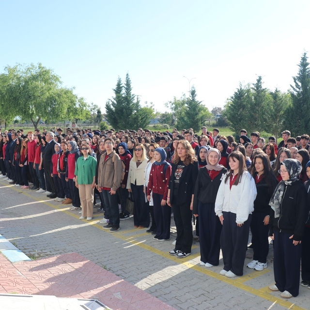 Bayram tatili sonrası eğitim ve öğretim yeniden başladı