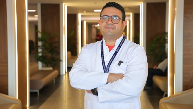 İnmede erken müdahale hayat kurtarıyor
Doç. Dr. Utku: "Covid sonrası genç hastalarda inme vakalarını görmeye başladık"