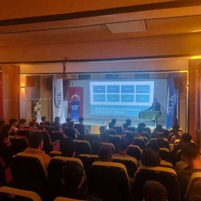 Bayburt'ta öğrencilere sosyal güvenlik bilinci anlatıldı