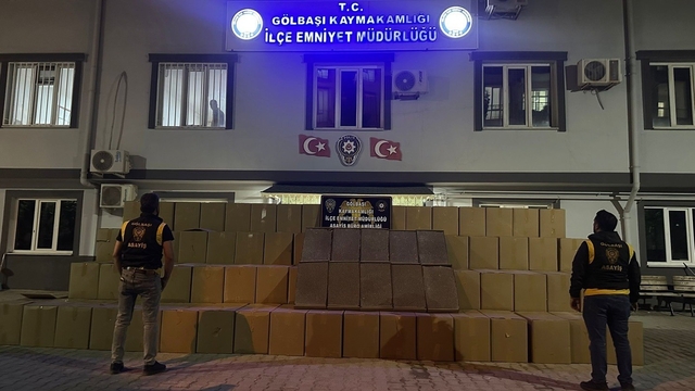 Şüpheli tırda 5,5 milyon adet bandrolsüz sigara ele geçirildi