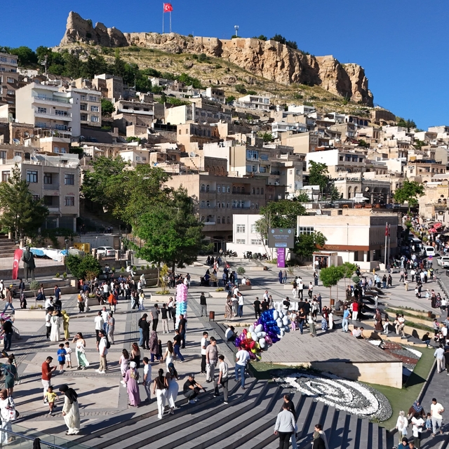 Tarihi kent Mardin, bayramda turistlerin gözdesi oldu