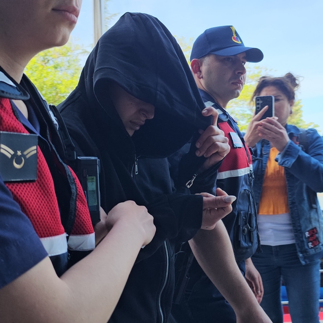 Sevgilisi için 'bıçaklandı' ihbarında bulunan kadın, cinayeti itiraf etti