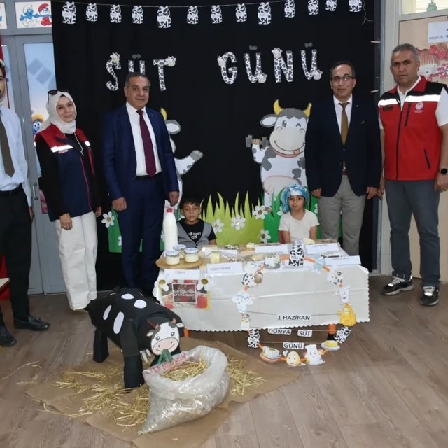 Aydın'da miniklere süt tüketiminin önemi anlatıldı