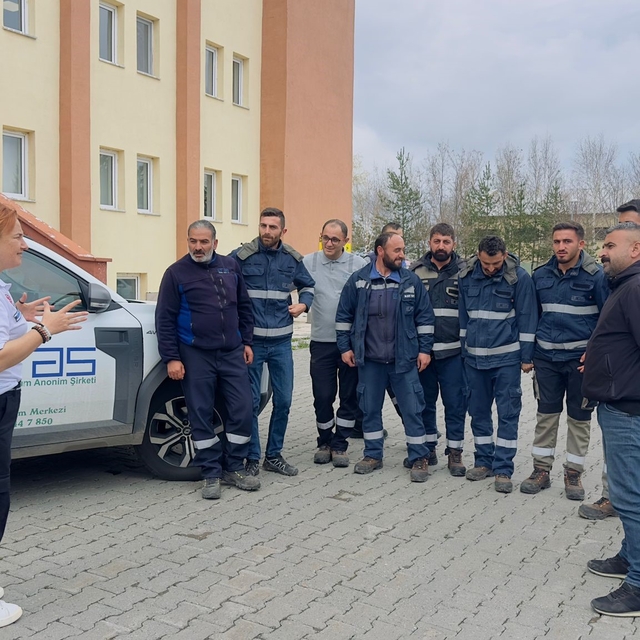 Aras Edaş'tan sahada güvenlik için personele güvenli sürüş eğitimi