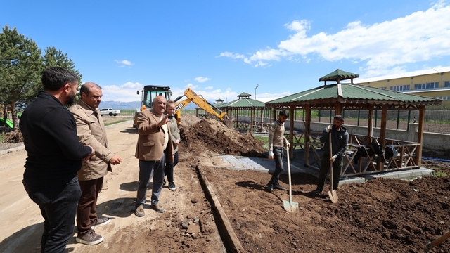 Aziziye'nin gözde projesine, Erzurum'da Valiliği yapmış olan İçişleri Bakanı Mustafa Çiftçi'nin adı verildi "Vali Mustafa Çiftçi millet bahçesi" yakında hizmete açılıyor