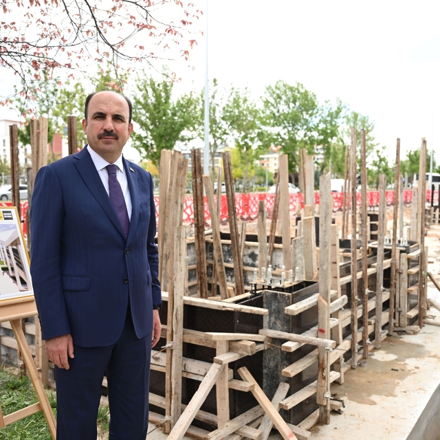 Başkan Altay: "150 milyon lira maliyetle yayalar ve bisiklet kullanıcıları...