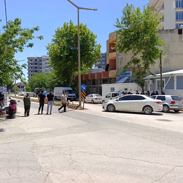 Otomobil ile motosiklet çarpıştı: 1 ağır yaralı