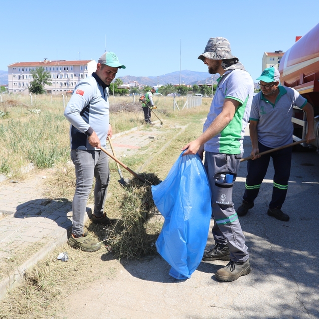 Nazilli'de belediye ekipleri sahaya indi