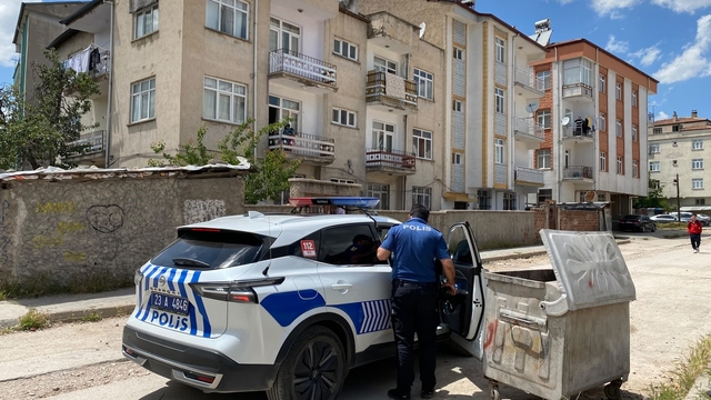 Elazığ'da 2'inci kattan düşen 5 yaşındaki çocuk yaralandı