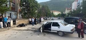 Akşehir'de otomobille çarpışan motosikletteki 2 kişi yaralandı