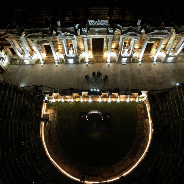 Hierapolis'te gece müzeciliğinde yeni sezon başladı