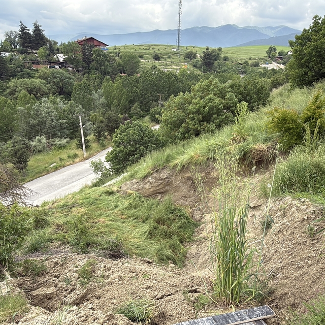 Karabük'te heyelan meydana geldi