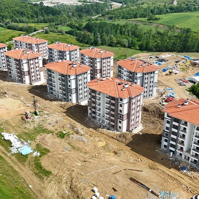 Kavak TOKİ'de kura heyecanı: 212 konut için geri sayım başladı