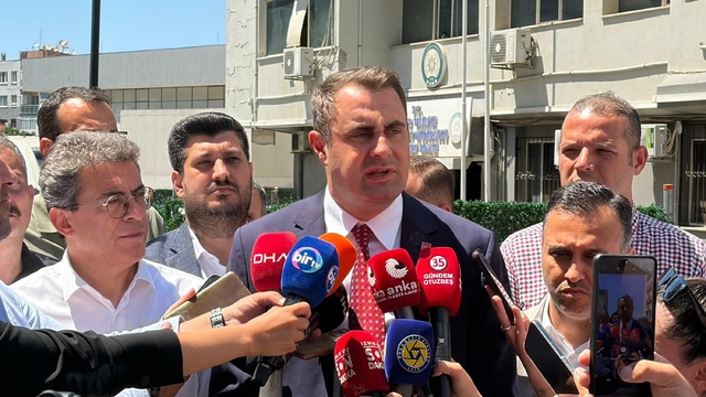 Buca Belediye Başkanı gözaltına alındı (2)