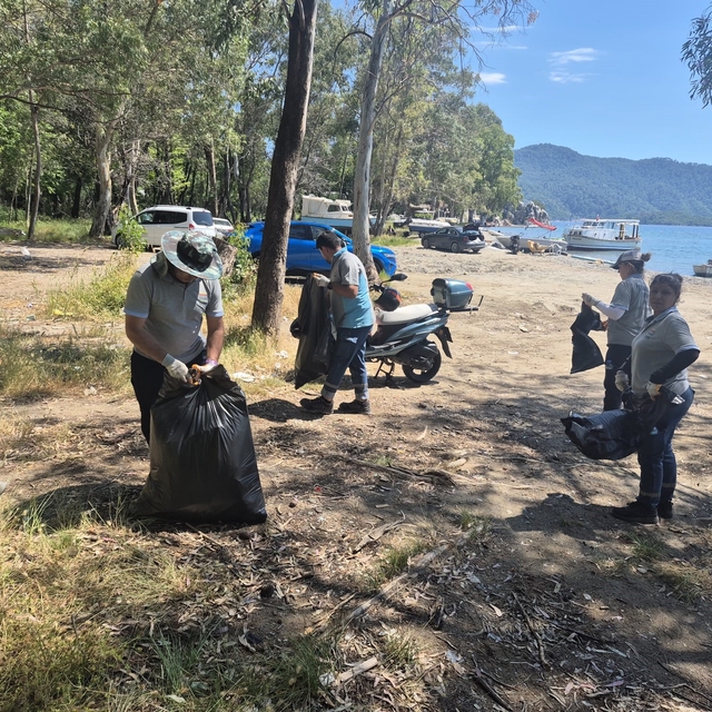 Marmaris'te 9 günde 3 bin 250 ton atık toplandı