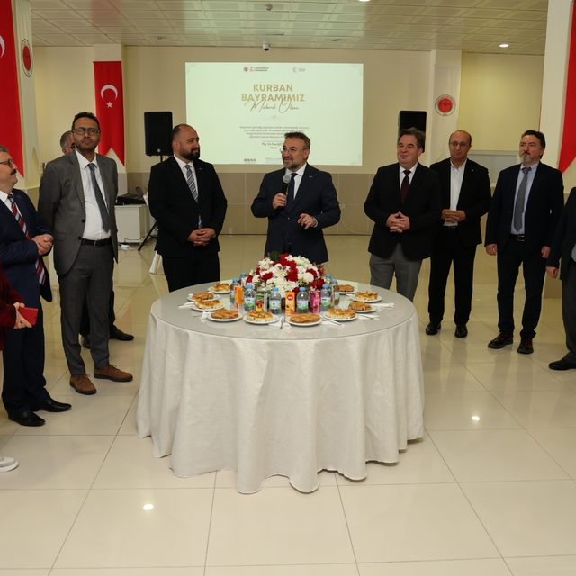 Yozgat Bozok Üniversitesi'nde bayramlaşma programı düzenlendi
