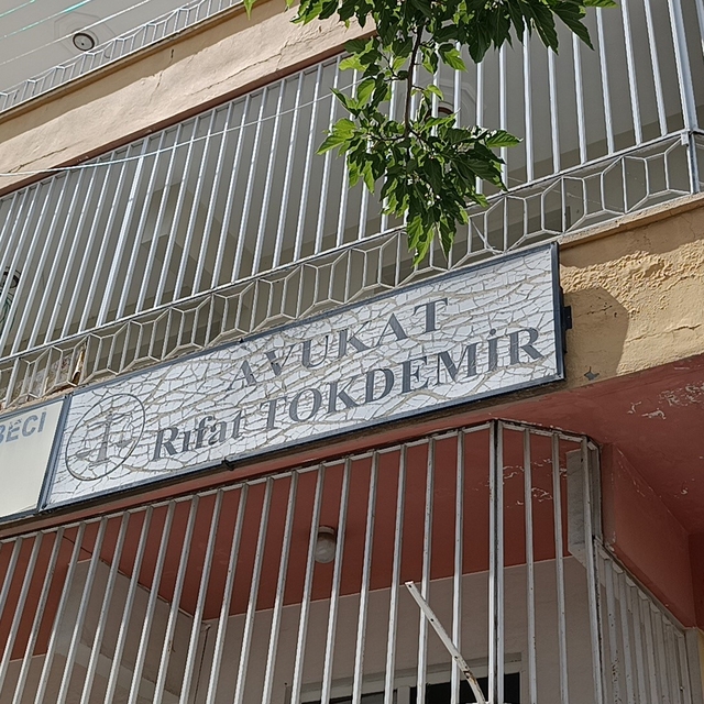 Şanlıurfa'da avukat ve mali müşavir kardeşlere silahlı saldırı
Yaralanan ka...