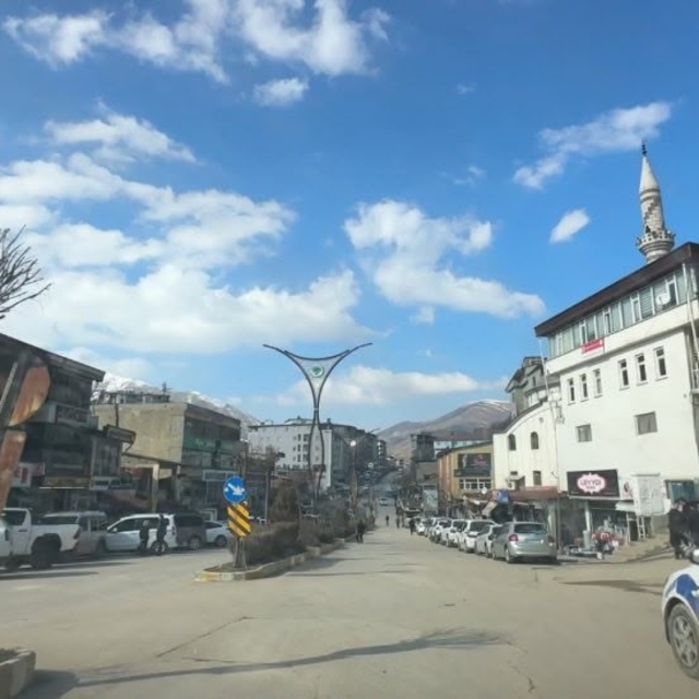 İran sınırında erkek cesedi bulundu