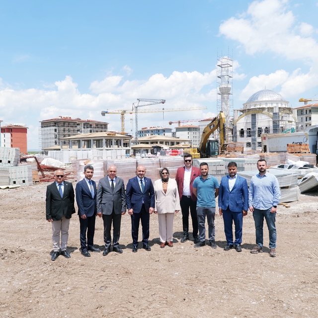 Milletvekili Gürcan ve Başkan Albayrak'tan Kocakır TOKİ şantiyesine ziyaret...
