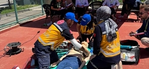 Paramedik öğrencileri MediRalli'de derece kazandı