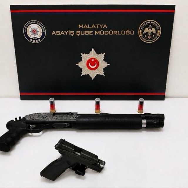 Malatya'da silahlı saldırıya uğrayan kişi yaralandı