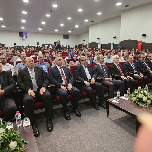 Afyonkarahisar'da "Savunma Teknolojileri ve Tarihimizin Dönüm Noktaları" ko...