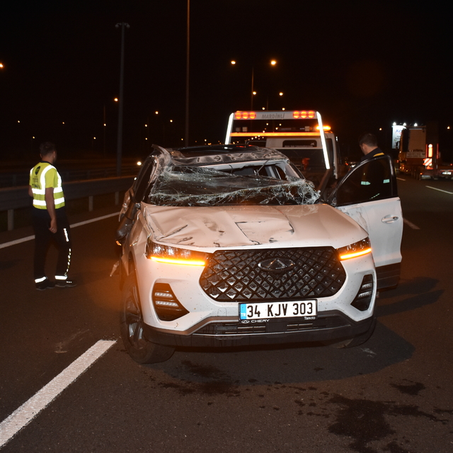 Kuzey Marmara Otoyolu'nda trafik kazasında 2 kişi yaralandı