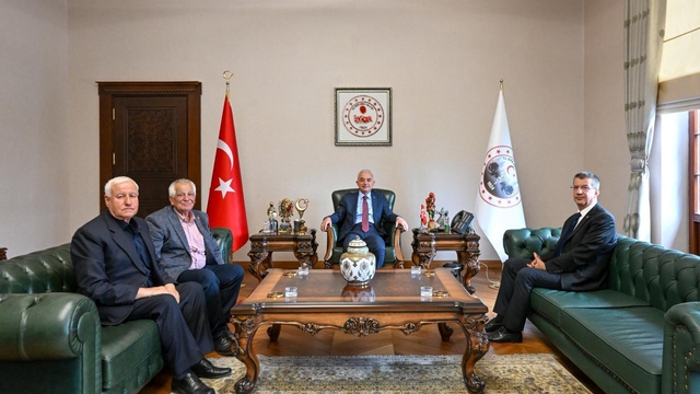 Kırklareli Valisi Turan, kaymakam Orhan ile köy muhtarlarını makamında kabul etti