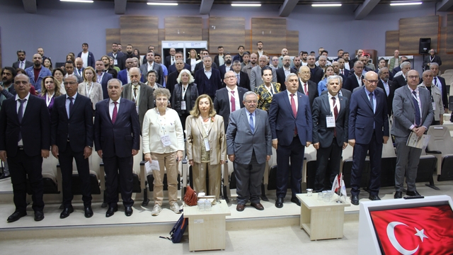Uluslararası Kanatlı Üretiminde Dijitalleşme ve Sağlık Kongresi tamamlandı