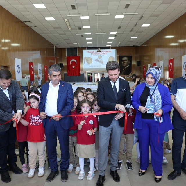 Tavas Kitap Fuarında 39 yazar ve şair okurlarıyla buluşuyor