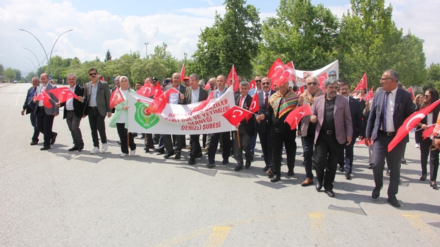 33 yıl önce katledilen 33 Mehmetçik dualarla anıldı