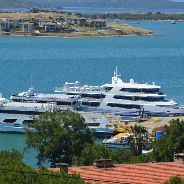 Kurban Bayramı, Ayvalık-Midilli hattında turizmcilerin yüzünü güldürdü