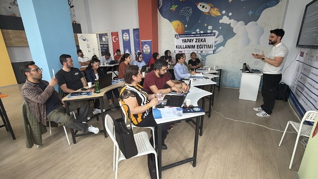 Havran'da öğretmenlere yapay zeka atölyesi
Eğitimde etik ve dijital materyal dönemi