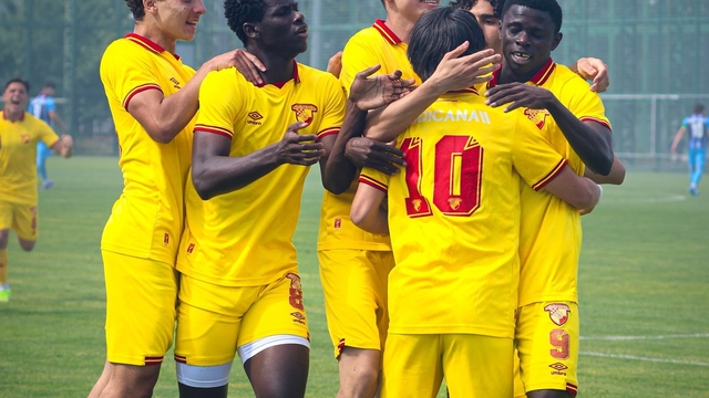 Göztepe'nin gençleri dikkatleri çekti