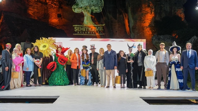 Dülük Antik Kenti, 'Moda Tasarım Haftası' defilesine ev sahipliği yaptı