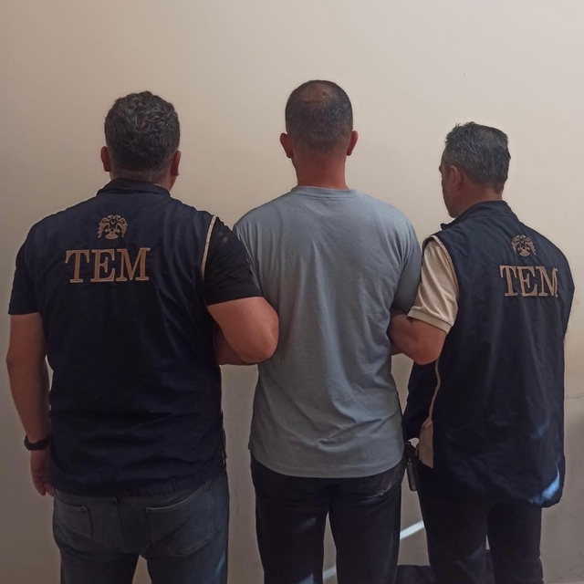 Kesinleşmiş 6 yıl cezayla aranan FETÖ firarisi yakalandı