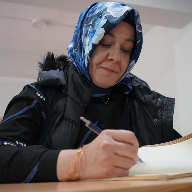 İki çocuk annesi, kızının "yapabilirsin" sözüyle üniversiteli oldu
Yaralı p...