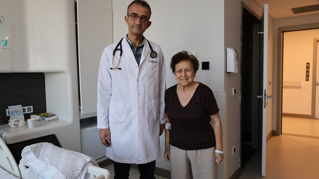80 yaşındaki kalp hastasına ameliyatsız mitral kapak operasyonu