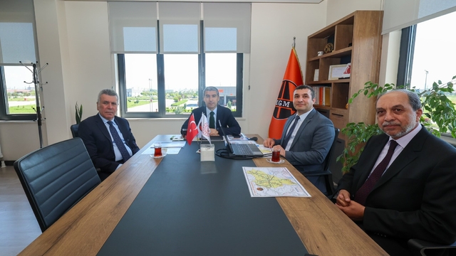 Vali Aktaş, karayolları yatırımlarıyla ilgili bilgilendirildi